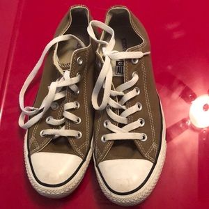 Hunter green converse